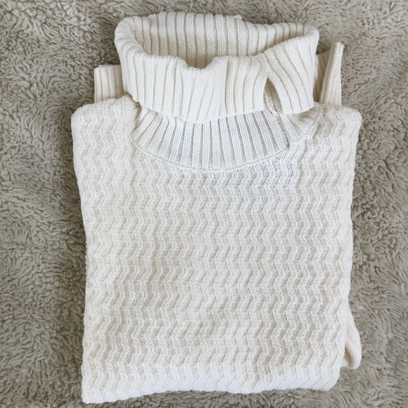 Olsen turtleneck - Picture 2 of 7